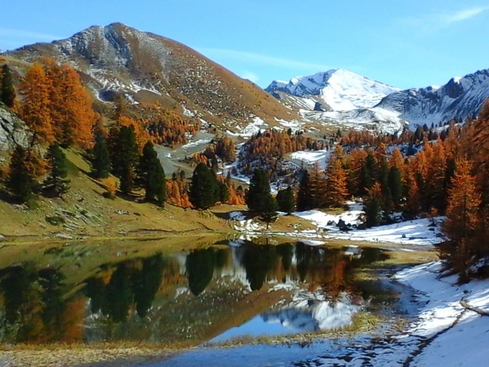 The miror lake in Ceillac, Queyras, French Alpes 
